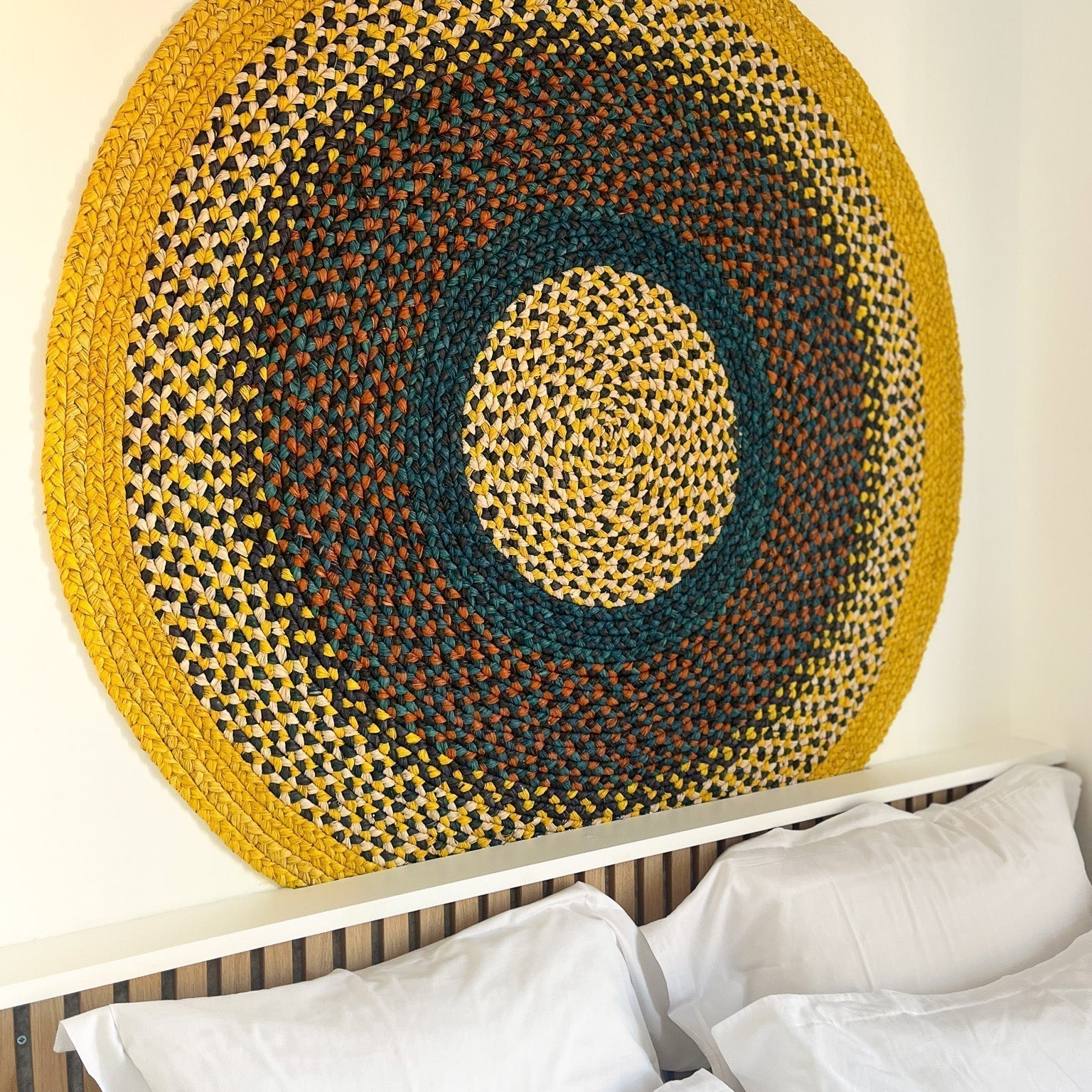 Des tapis au mur: une décoration originale et colorée