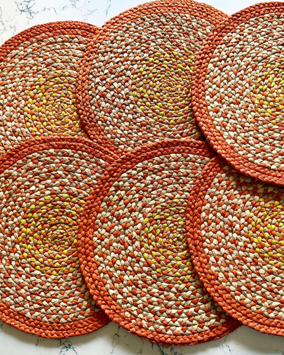 Sets de table ronds en fibre végétale