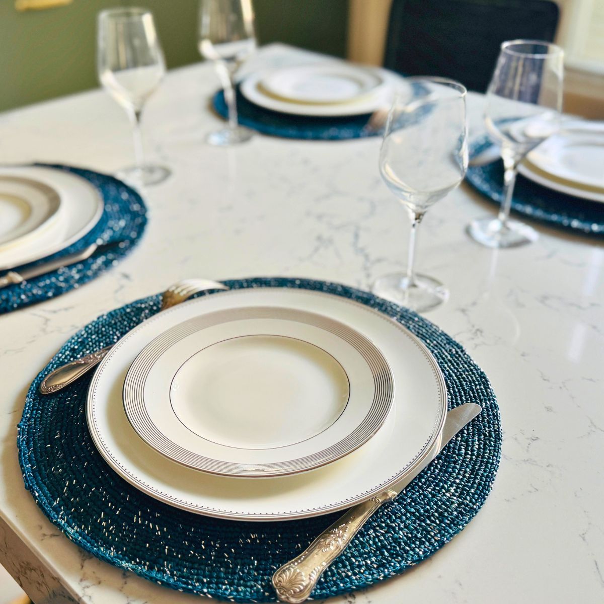 Sets de table ronds en fibre végétale