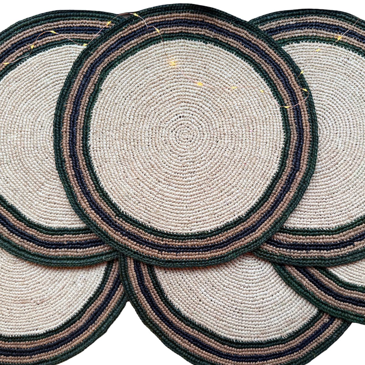 Sets de table ronds en fibre végétale