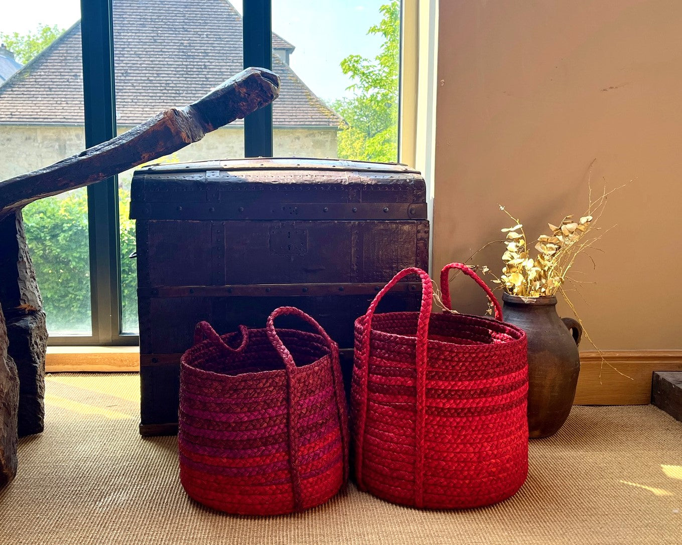 Corbeille en raphia prune & rose- Soazy