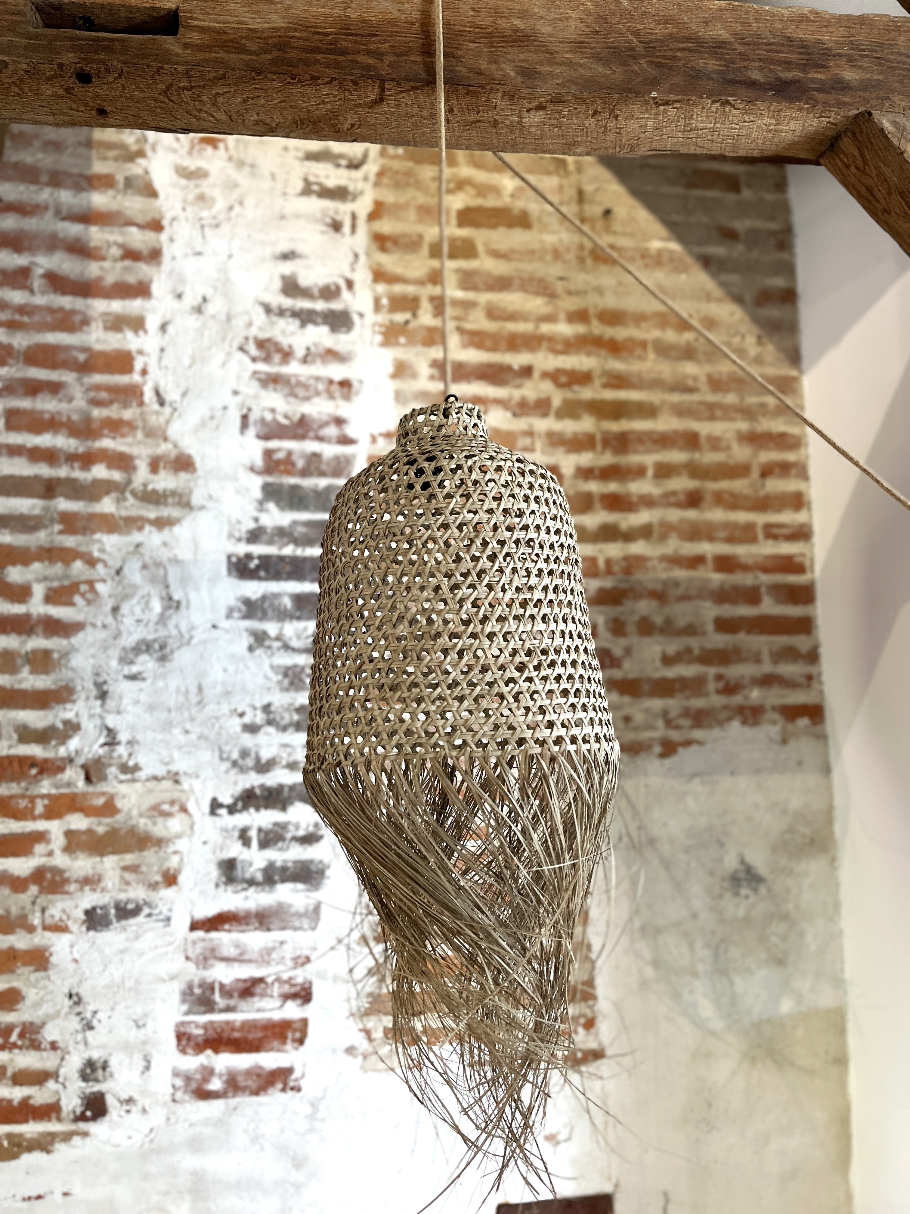 Suspension en satrana avec franges - H.44 cm x 43 cm