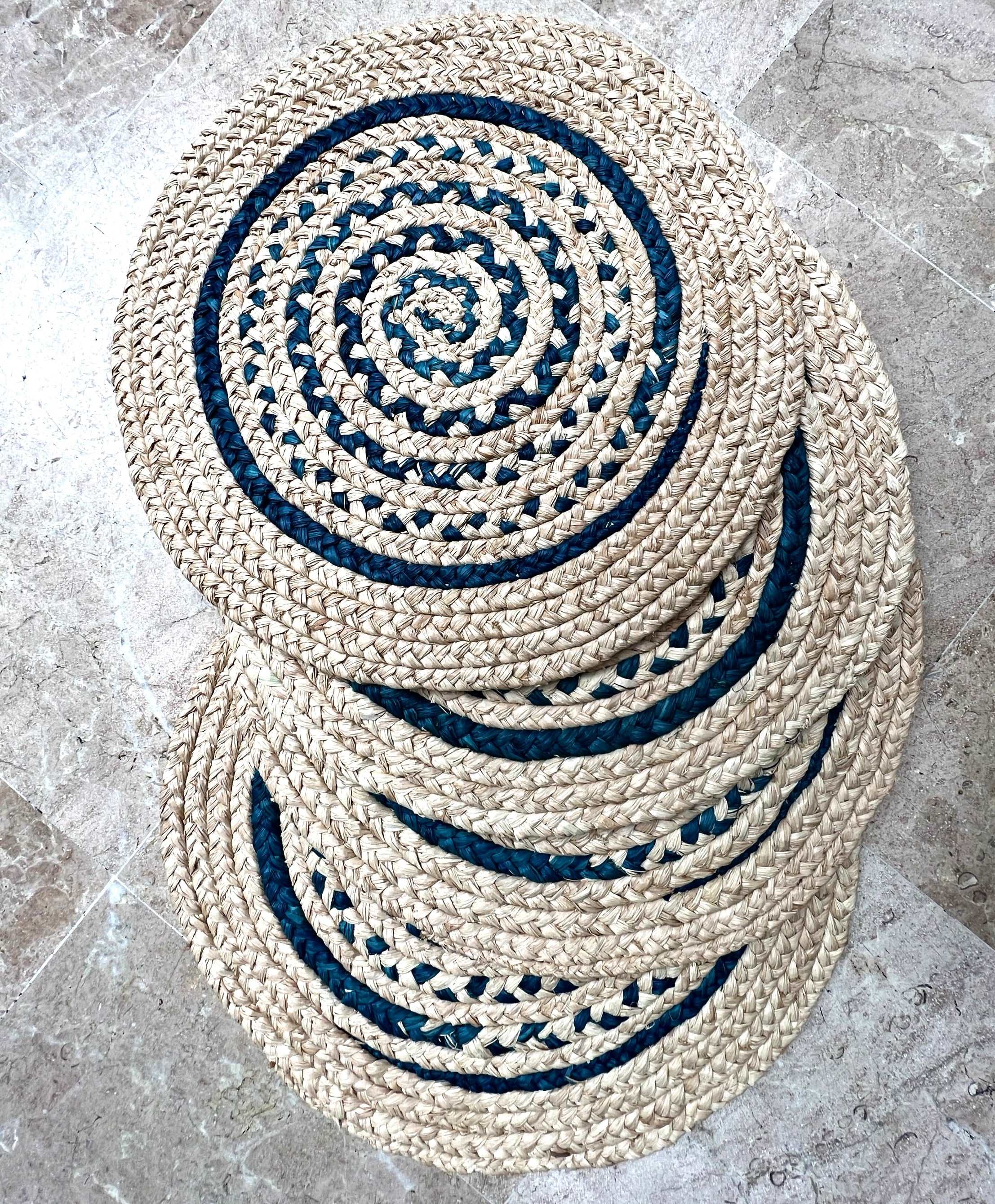 Lot de 4 x sets de table ronds en raphia naturel & bleu