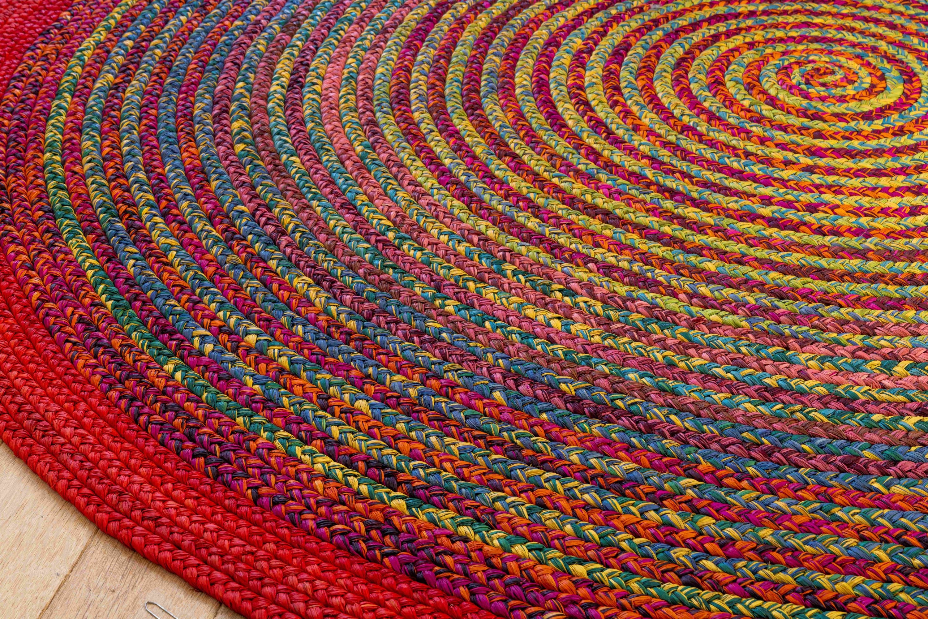 Tapis en raphia rond rouge vif, bleu, jaune et violet – 190 cm