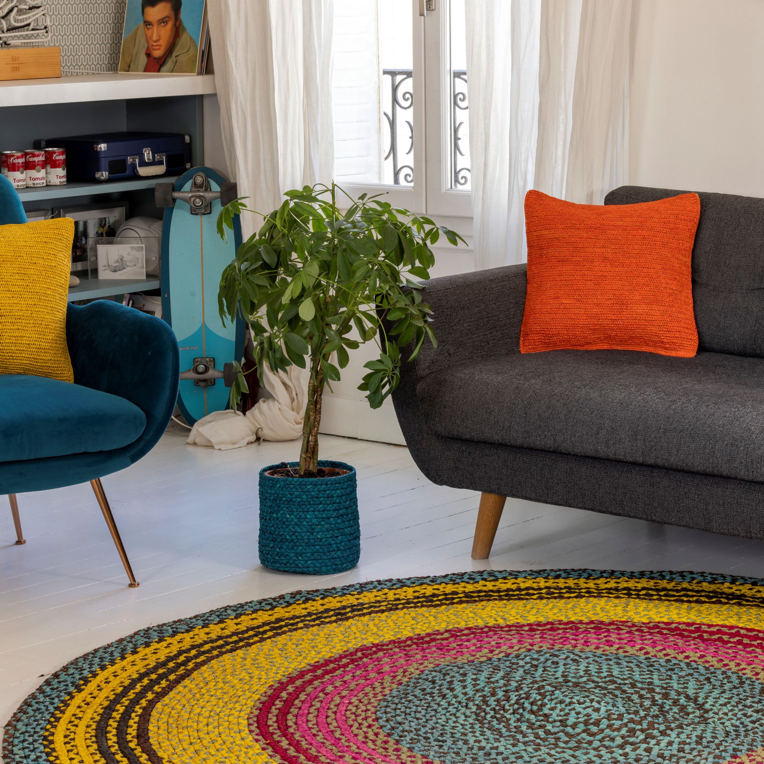 Tapis en raphia rond bleu turquoise, jaune et rose – 200 cm