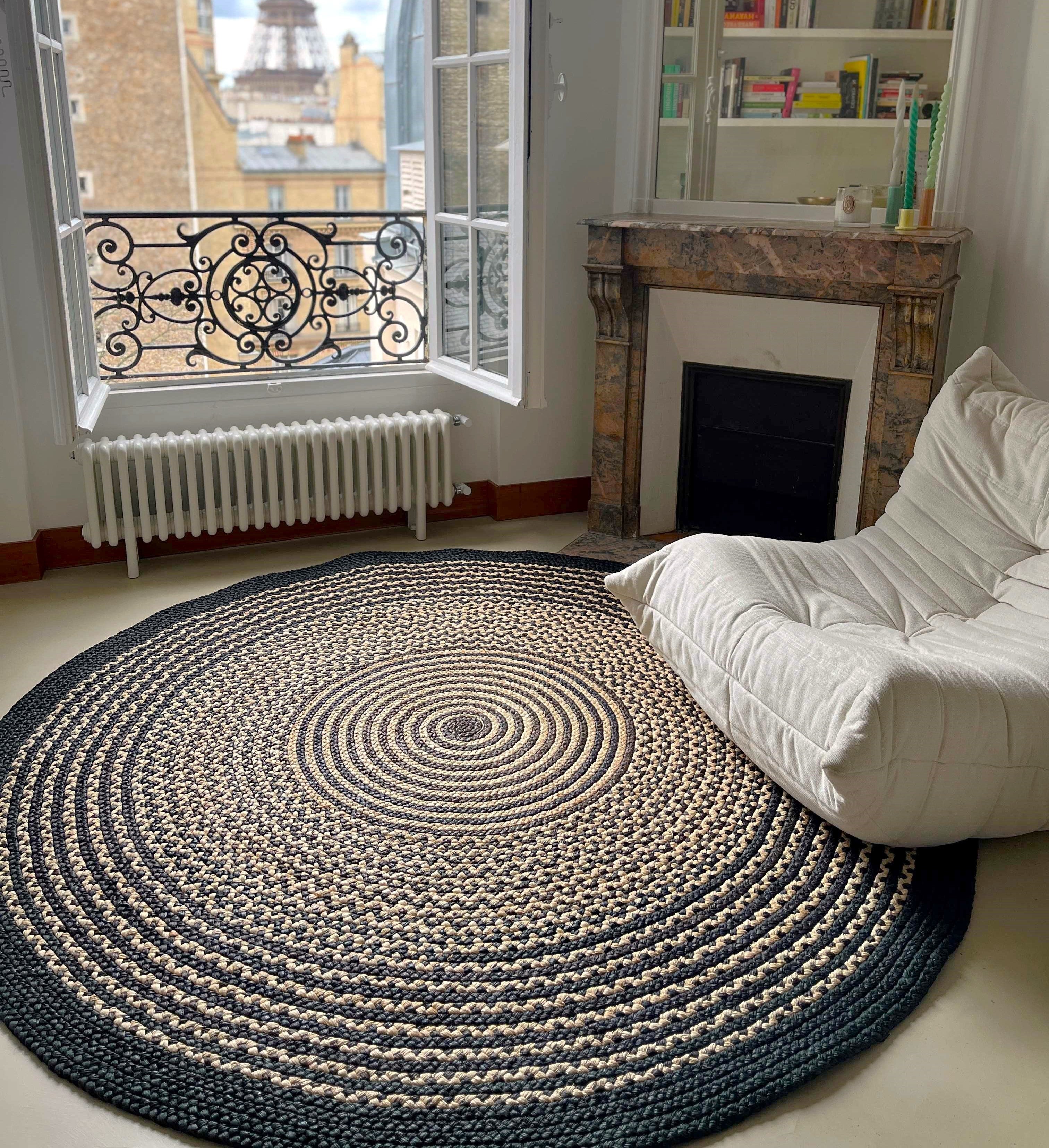 Tapis en raphia rond naturel et noir – 200 cm