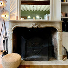 Pouf décoratif en raphia naturel, fait à la main.