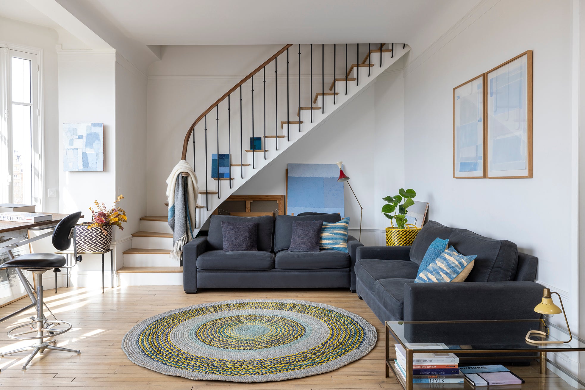Tapis rond gris, jaune et bleu – 200 cm