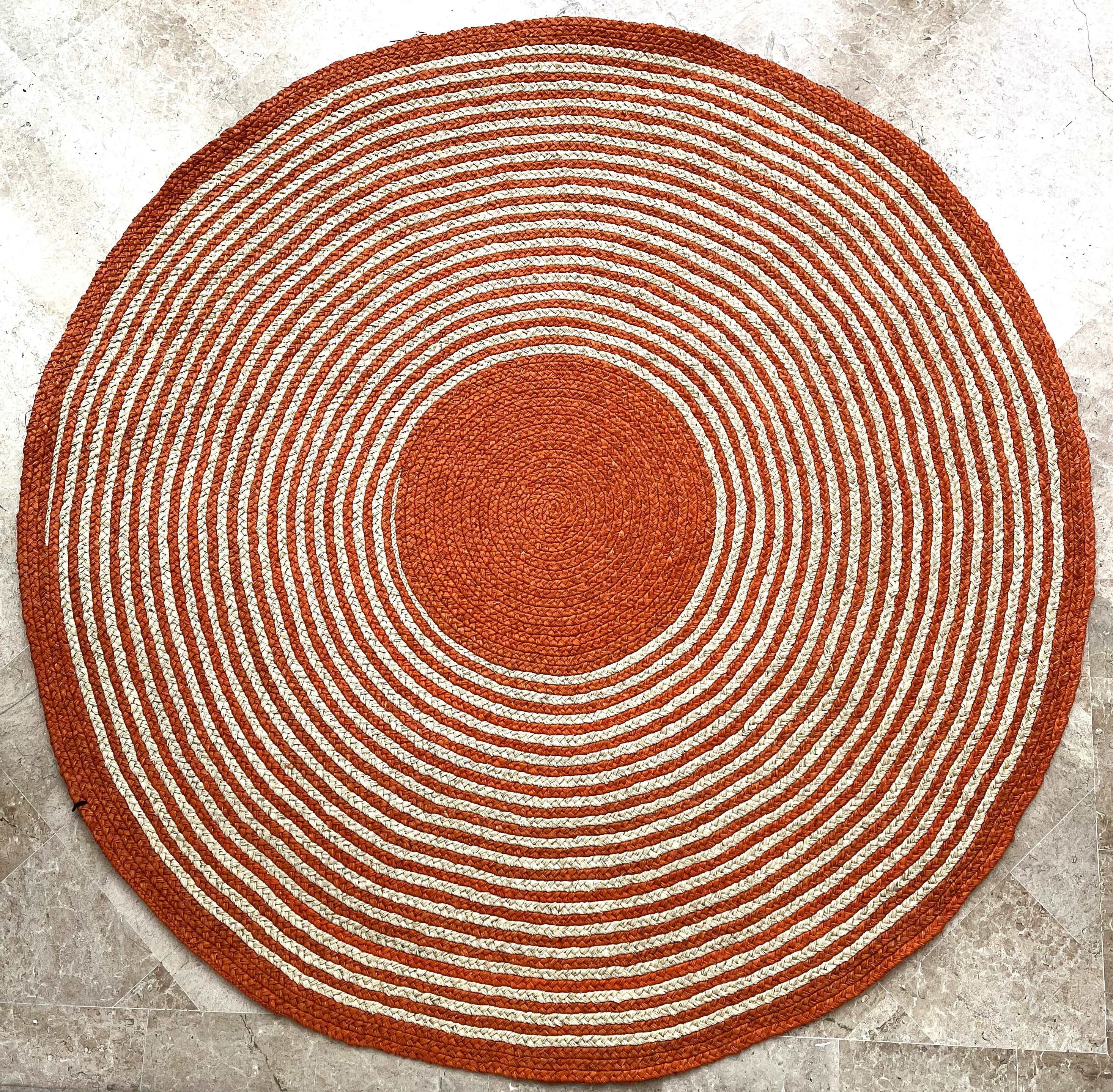 Tapis en raphia rond naturel et orange – 200 cm