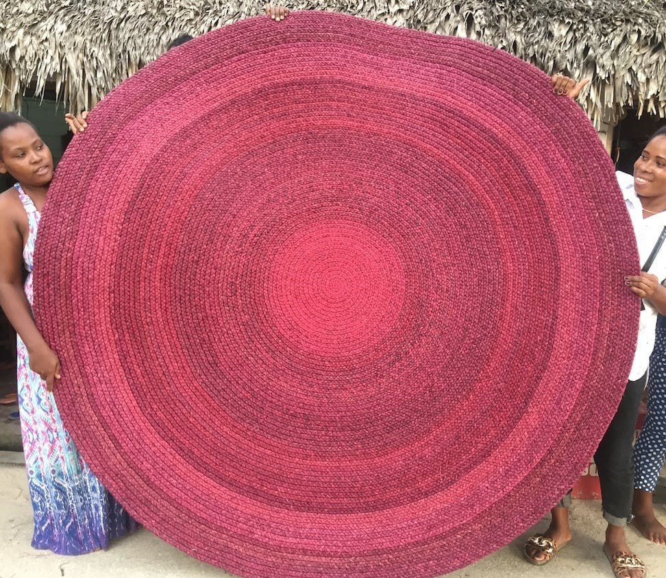 Tapis en raphia rond rose indien, rouge bordeaux et prune – 210 cm