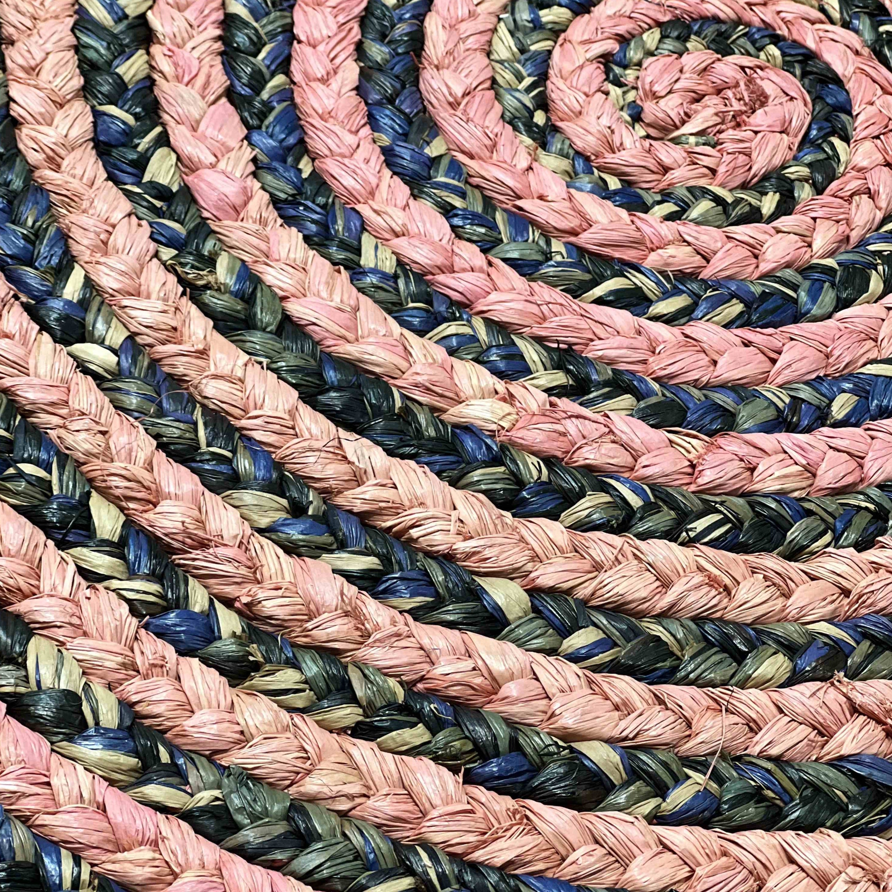 Tapis en raphia rond rose, mauve et bleu – 170 cm