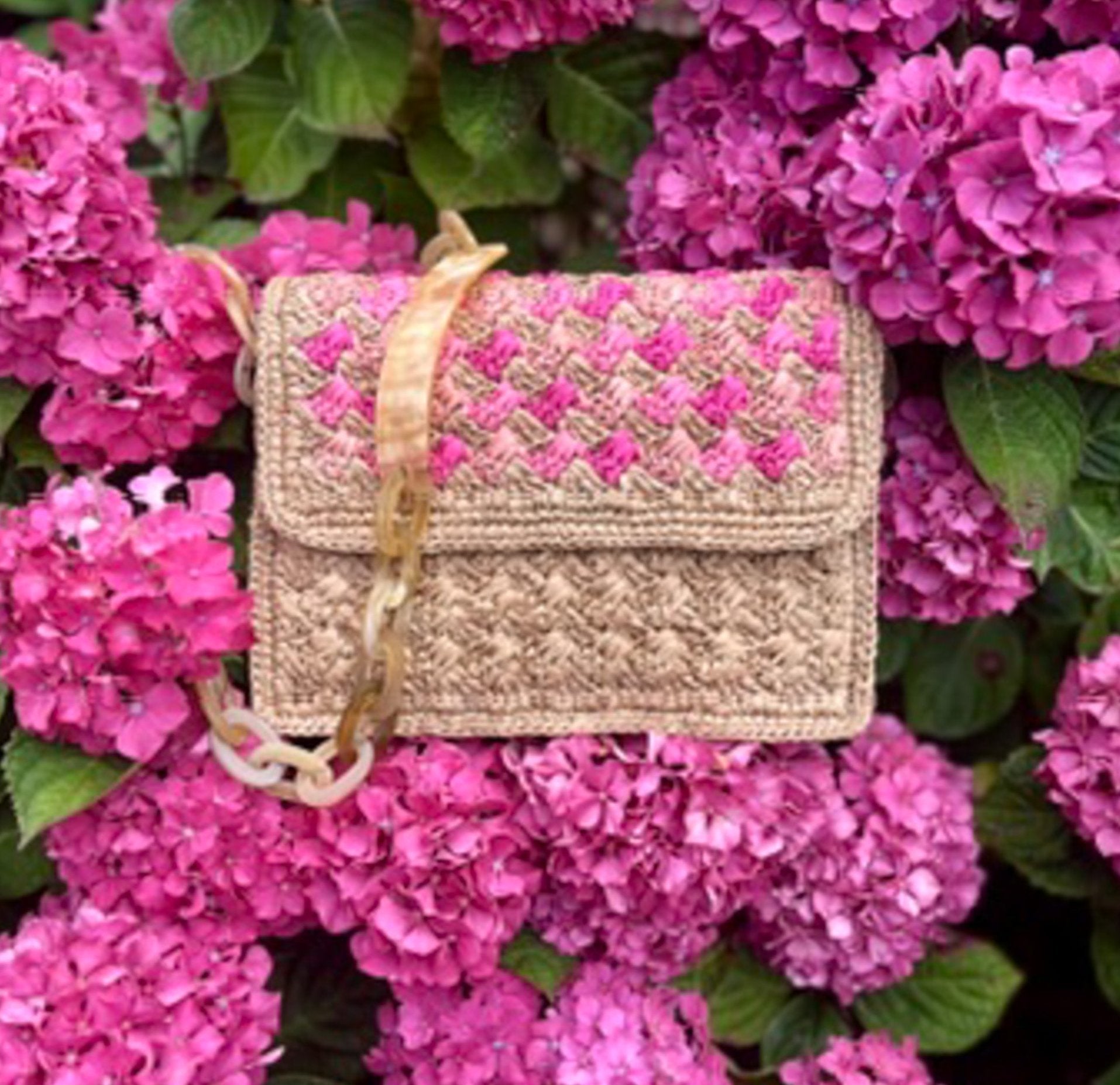 Sac à main en raphia et corne