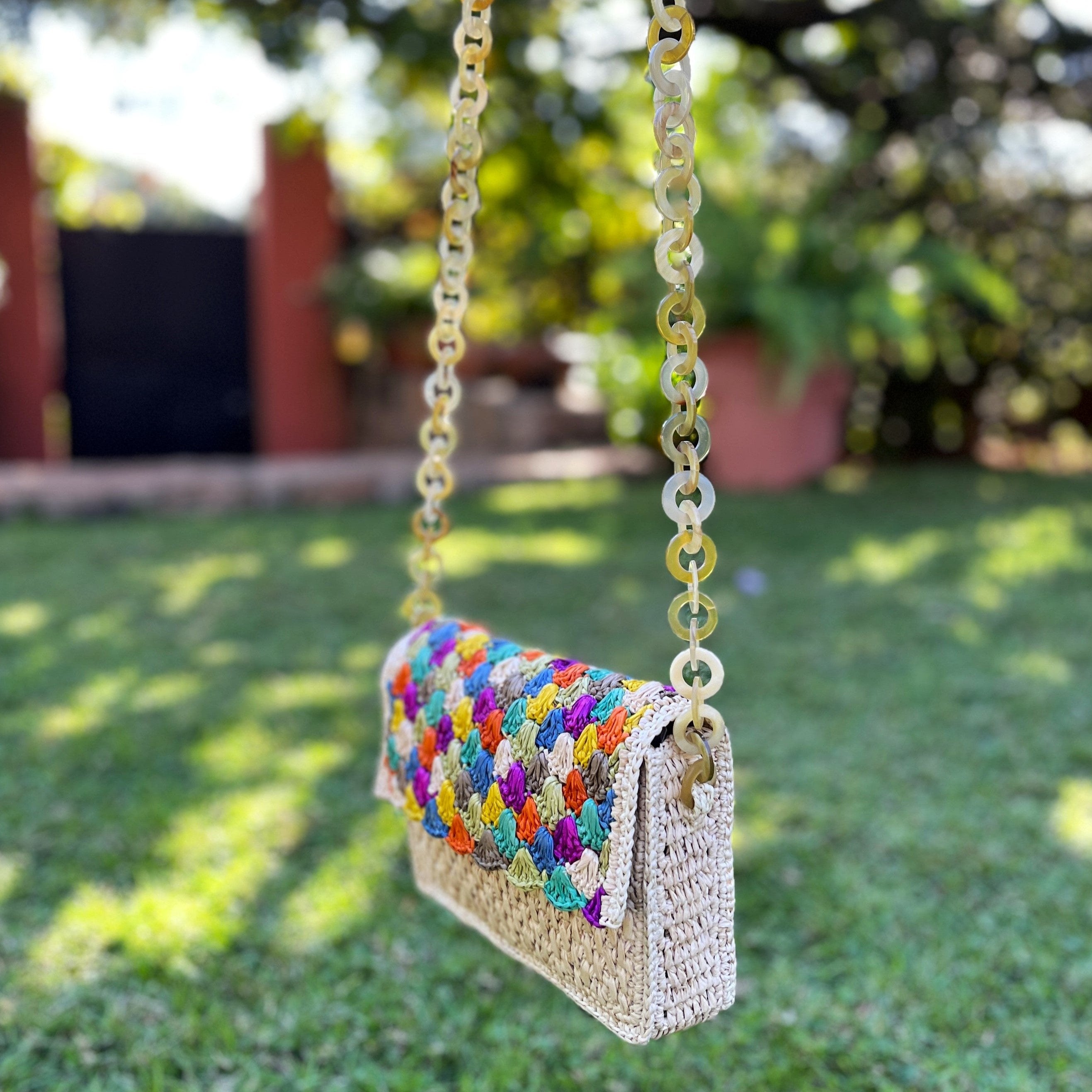 Sac a main multicolore en raphia bandouliere corne INTIMANI