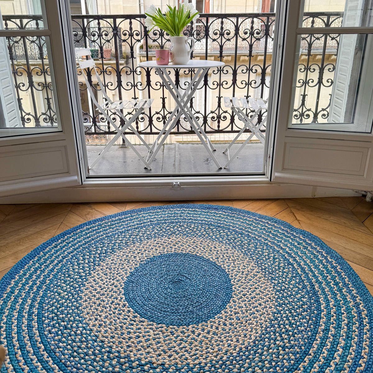 Tapis ronds en raphia de Madagascar – INTIMANI