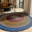 Tapis en raphia rond rouge bordeaux, jaune, naturel et bleu, 180 cm, fait main.