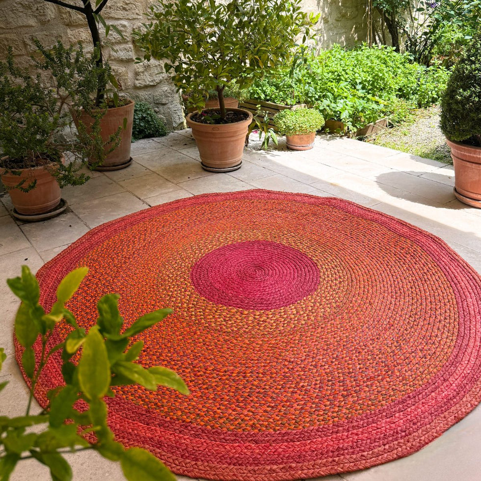 Tapis ronds en raphia de Madagascar – INTIMANI