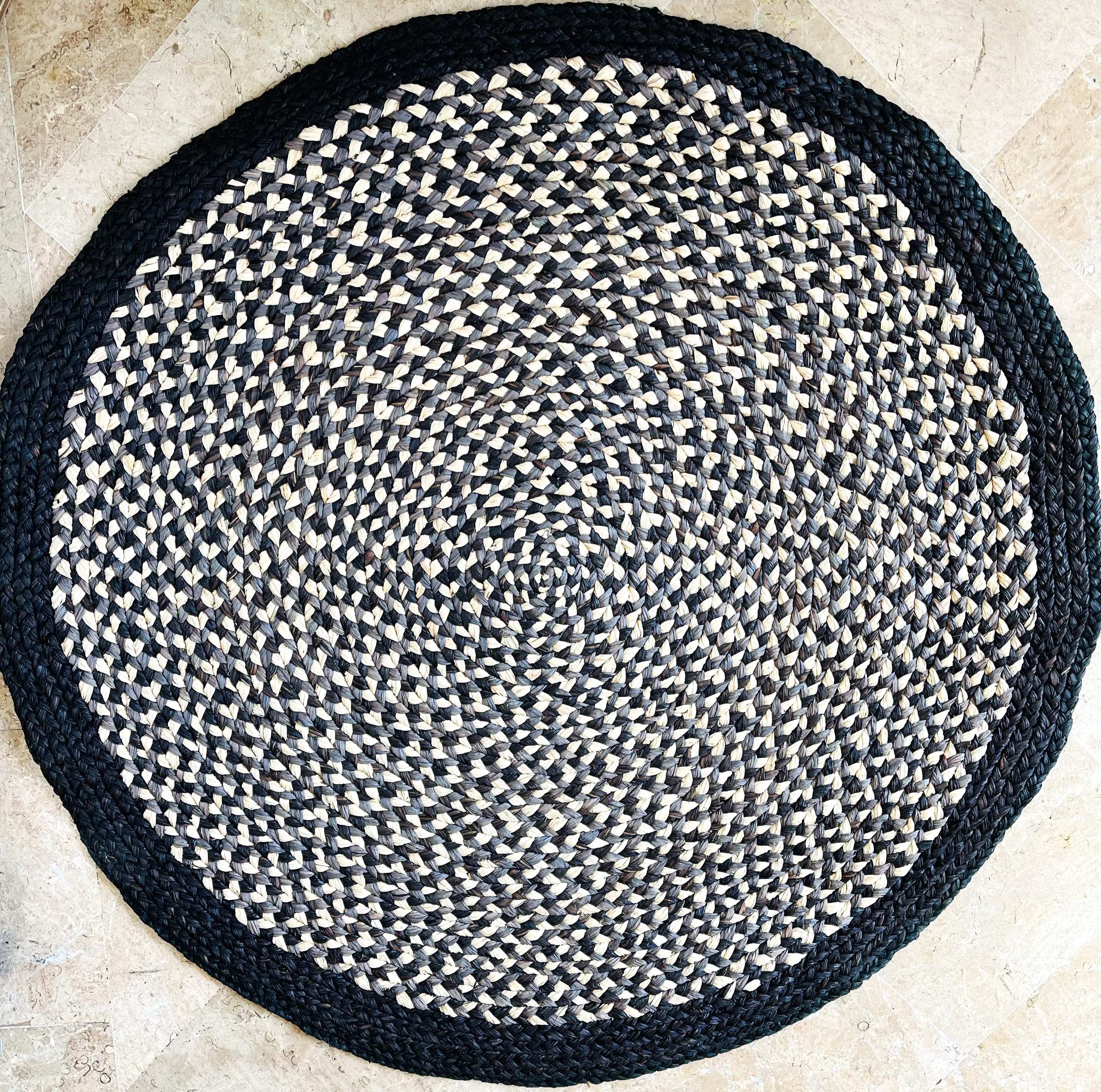 Tapis rond en raphia noir & naturel- Séraphine- 100 cm Intimani Ethnique chic