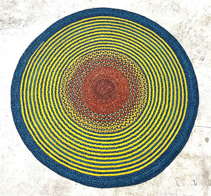 Tapis rond en raphia bleu, jaune et rouge - Blandine - 170 cm Intimani Ethnique chic