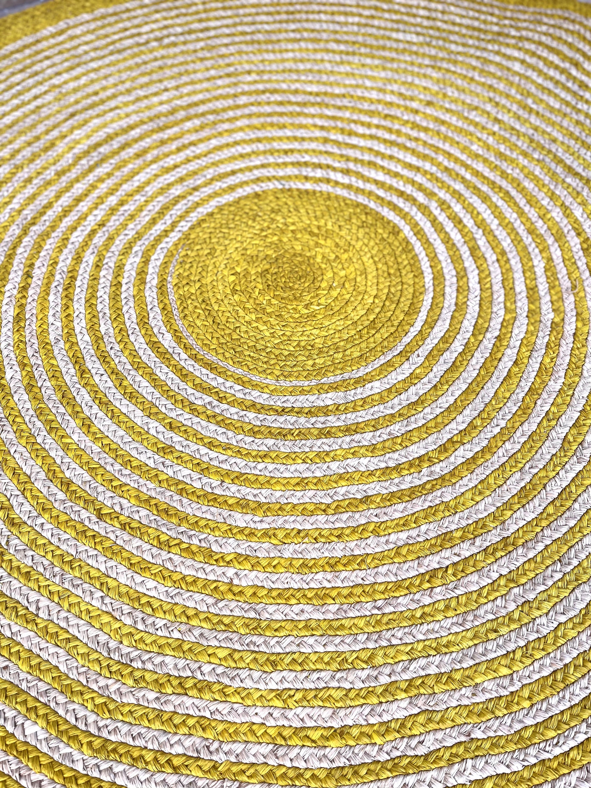 Tapis rond en raphia naturel et jaune- Hélène- 200 cm Intimani Ethnique chic